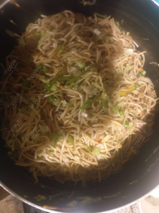 Delicious Veg Hakka Noodles prepared by COOX