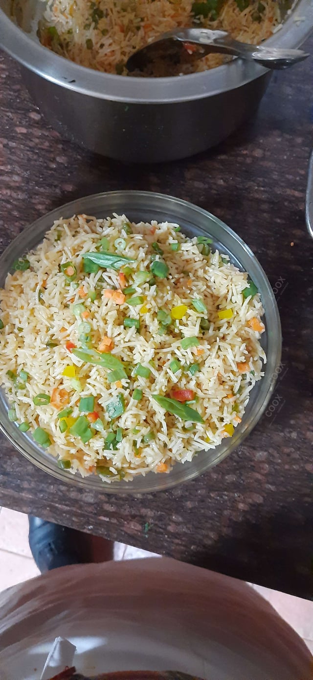 Delicious Veg Fried Rice prepared by COOX