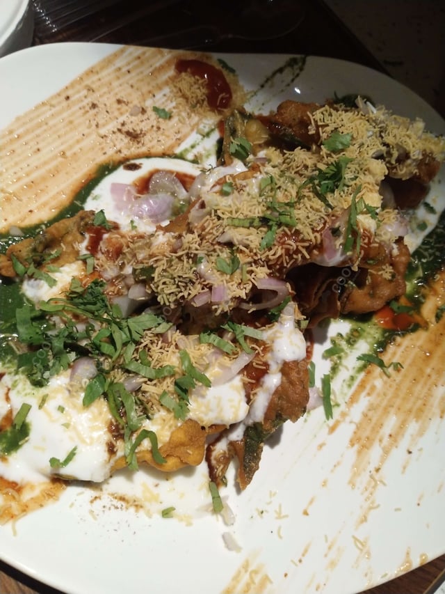 Delicious Palak Papdi Chaat prepared by COOX