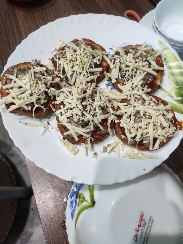 Delicious Tomato Mushroom Bruschetta prepared by COOX