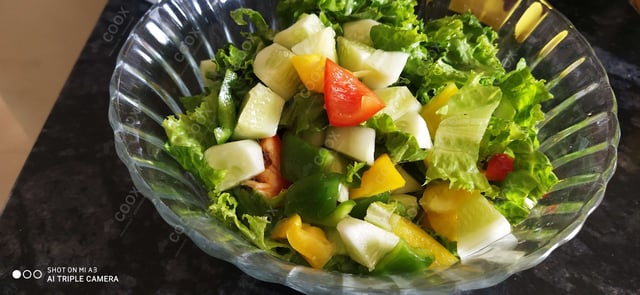 Delicious Fattoush Salad prepared by COOX