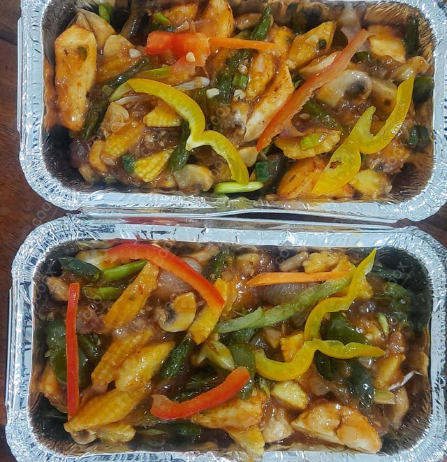 Delicious Mix Veg in Hot Garlic Sauce prepared by COOX