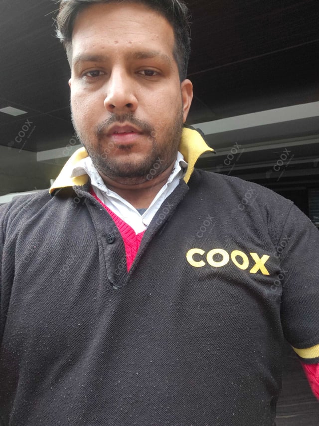 Chef from COOX at bookings. Professional cooks chefs at home