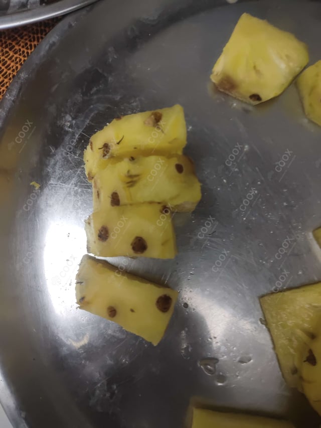 Delicious Tandoori Pineapple prepared by COOX