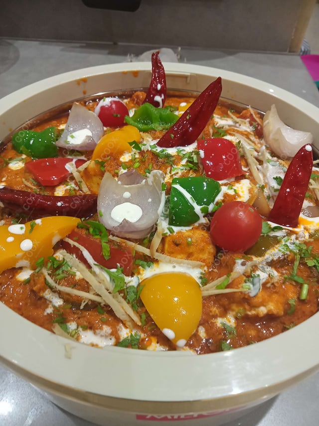 Delicious Kadhai Paneer prepared by COOX