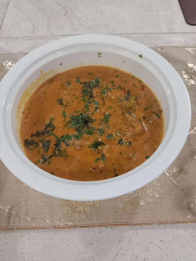 Delicious Red Thai Chicken Curry prepared by COOX