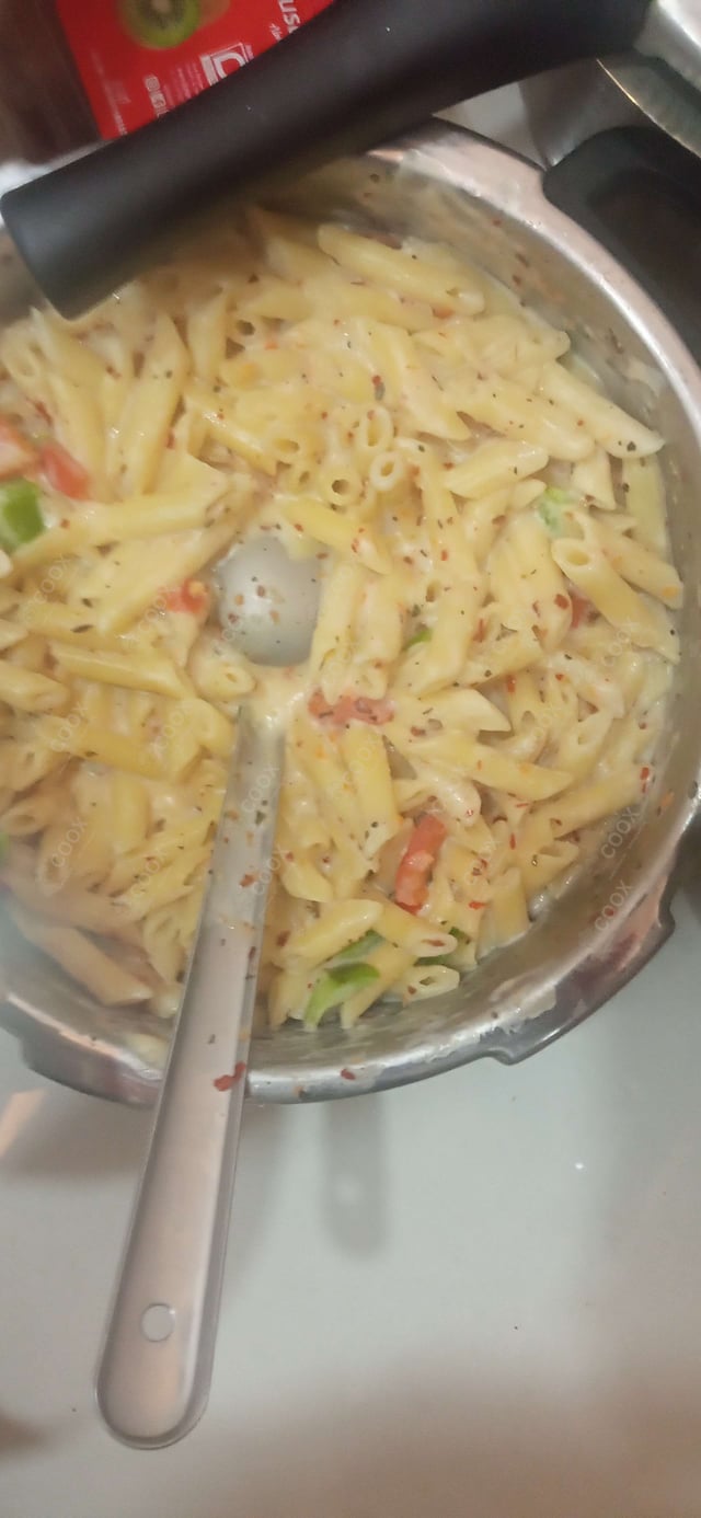 Delicious Pasta in White Sauce prepared by COOX