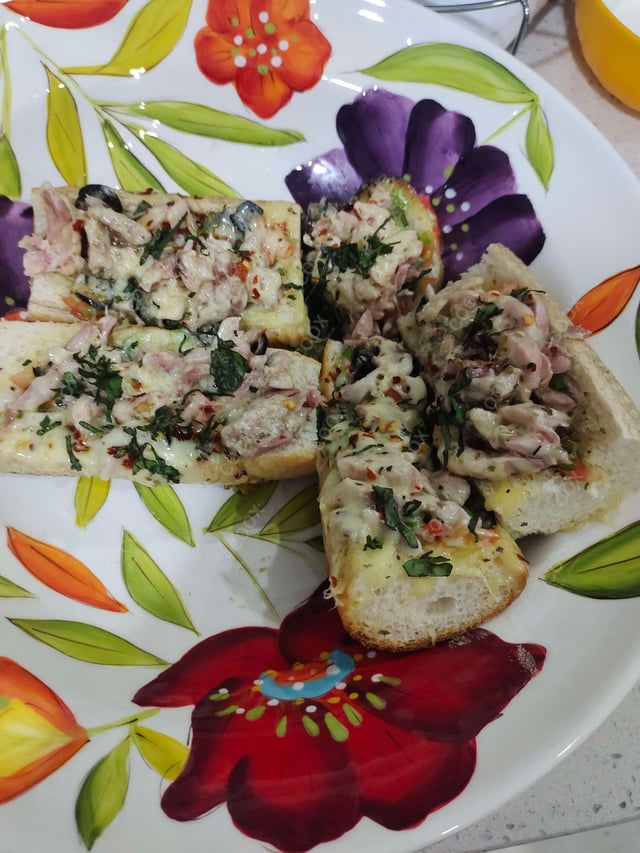 Delicious Chicken Bruschetta prepared by COOX