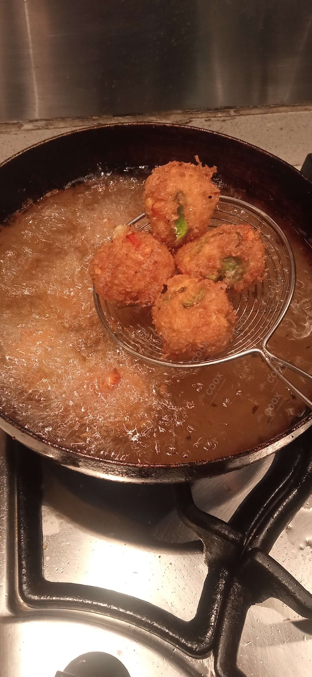 Delicious Fried Cheese Balls prepared by COOX