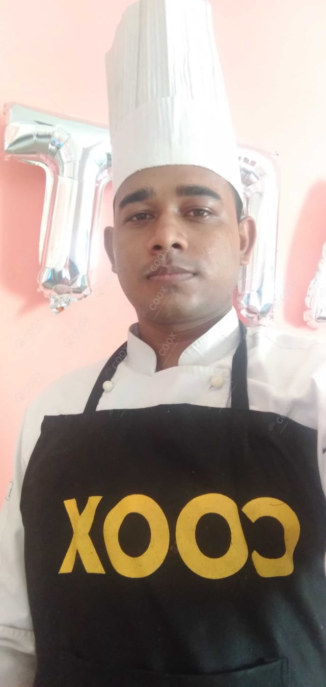 Chef from COOX at bookings. Professional cooks chefs at home