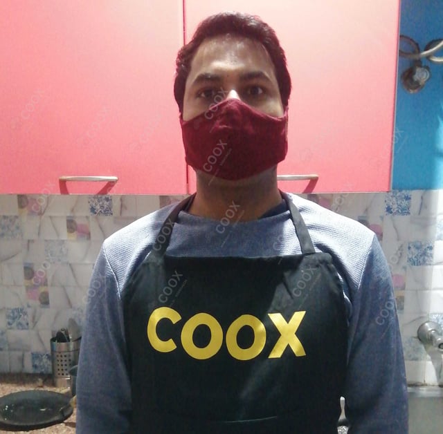 Chef from COOX at bookings. Professional cooks chefs at home