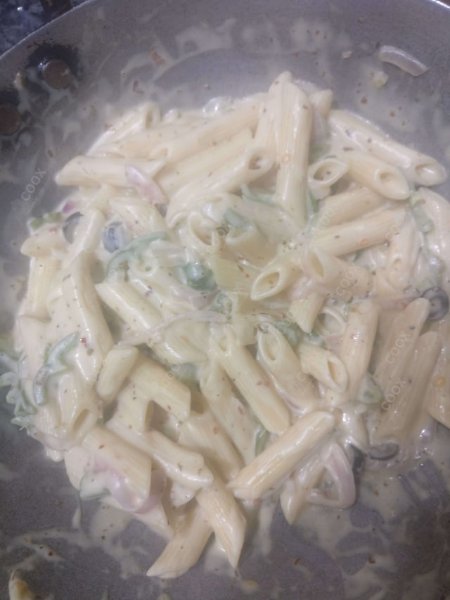 Delicious Pasta in White Sauce prepared by COOX