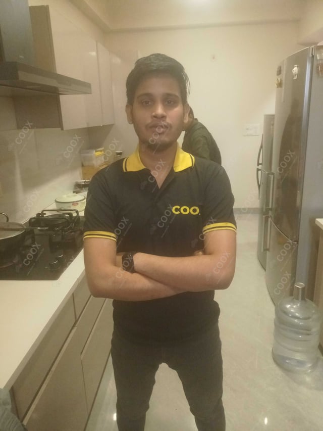 Chef from COOX at bookings. Professional cooks chefs at home