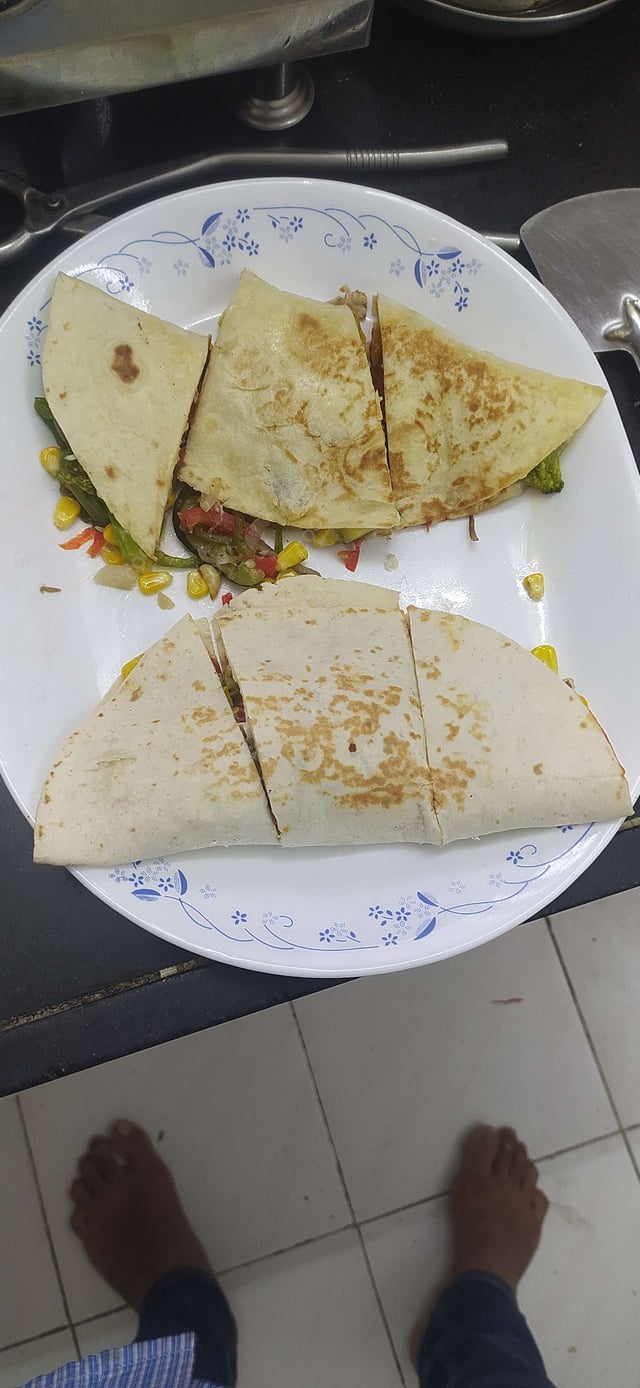 Delicious Veg Quesadillas prepared by COOX