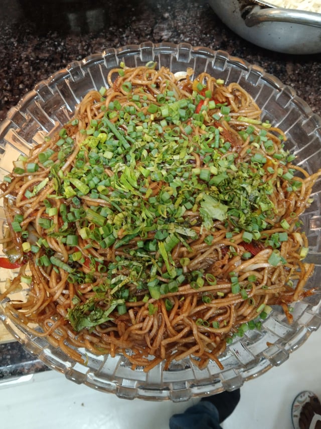 Delicious Veg Hakka Noodles prepared by COOX