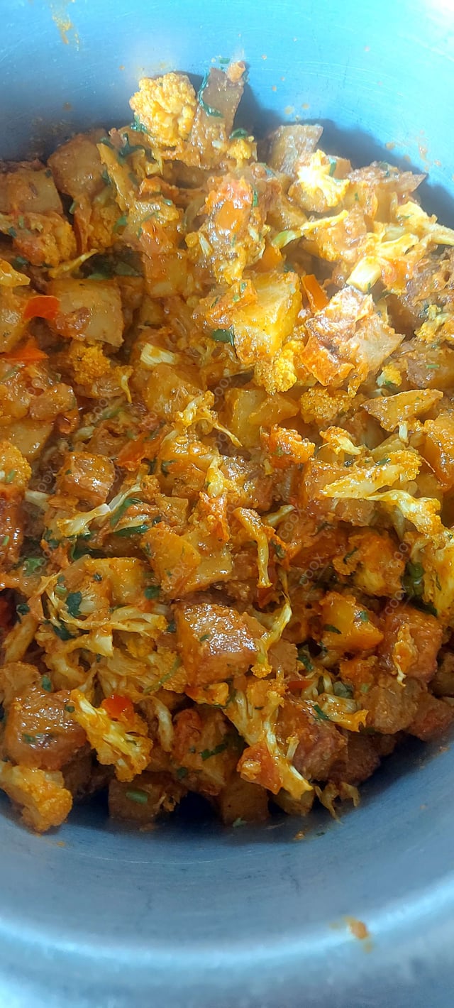 Delicious Aloo Gobhi prepared by COOX