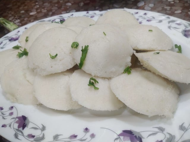 Delicious Plain Idli prepared by COOX