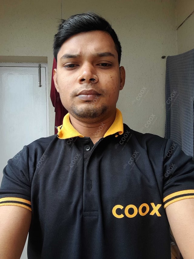 Chef from COOX at bookings. Professional cooks chefs at home