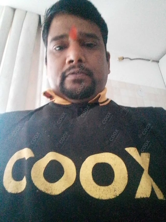 Chef from COOX at bookings. Professional cooks chefs at home