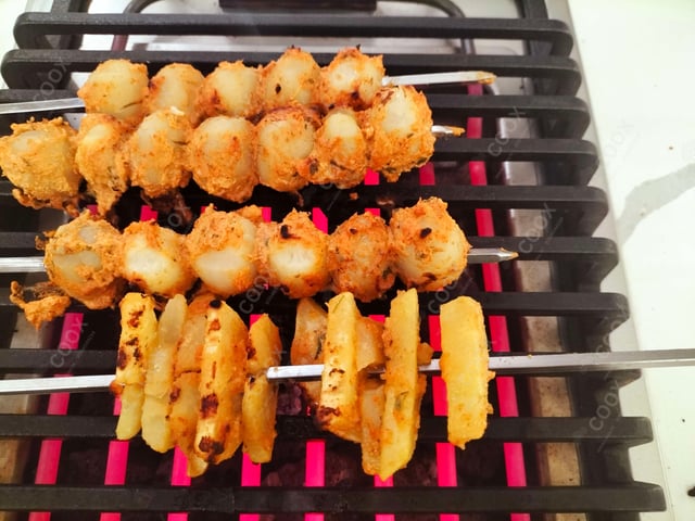 Delicious Tandoori Aloo prepared by COOX