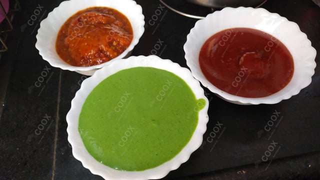 Delicious Green Chutney prepared by COOX