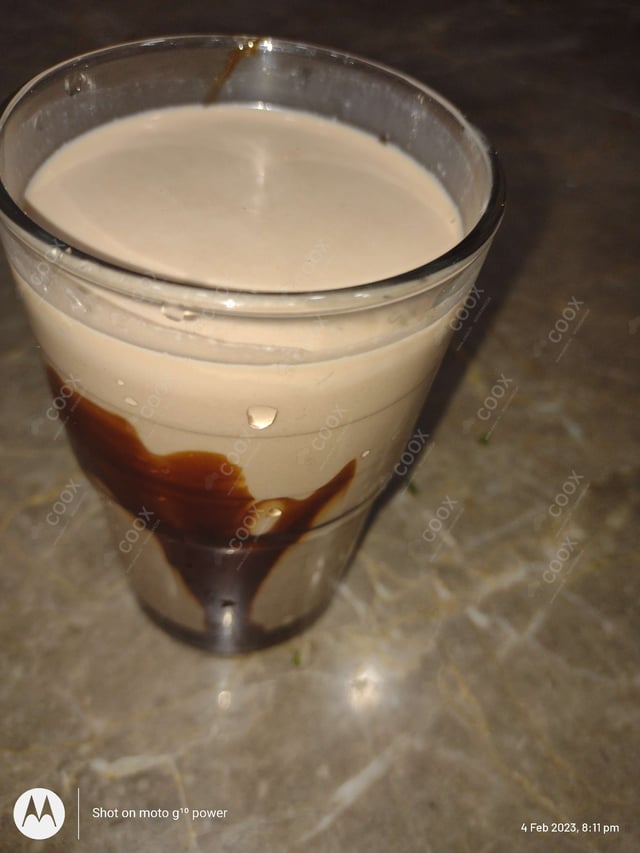 Delicious Chocolate Milkshake prepared by COOX