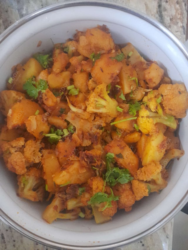 Delicious Aloo Gobhi prepared by COOX