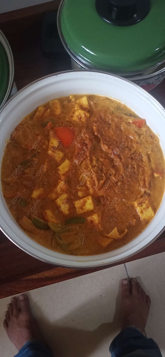 Delicious Kadhai Paneer prepared by COOX