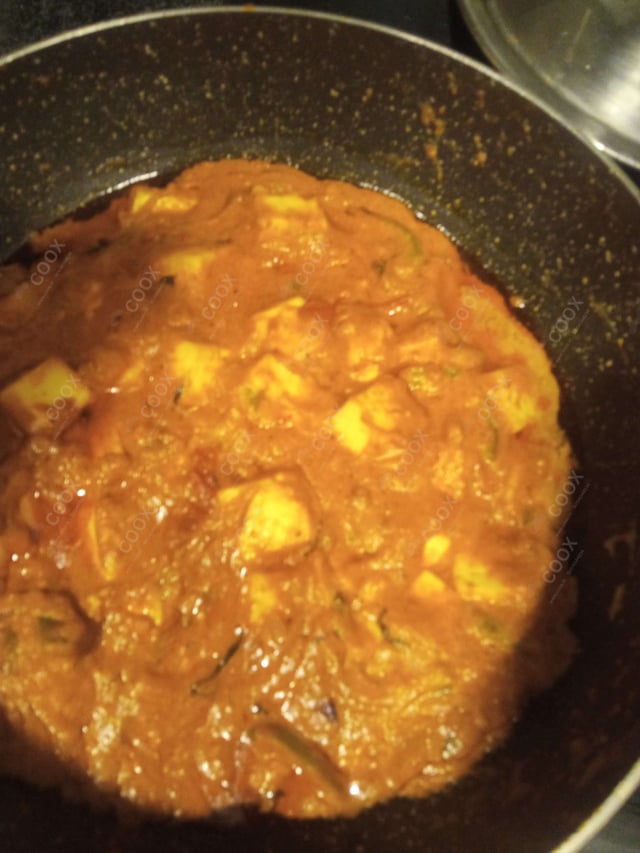 Delicious Paneer Lababdar prepared by COOX