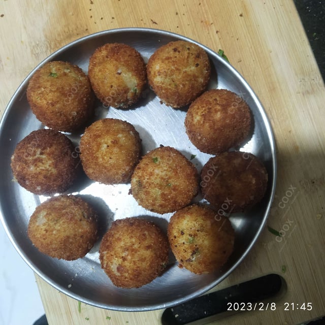 Delicious Fried Cheese Balls prepared by COOX