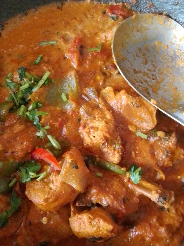 Delicious Kadhai Chicken prepared by COOX