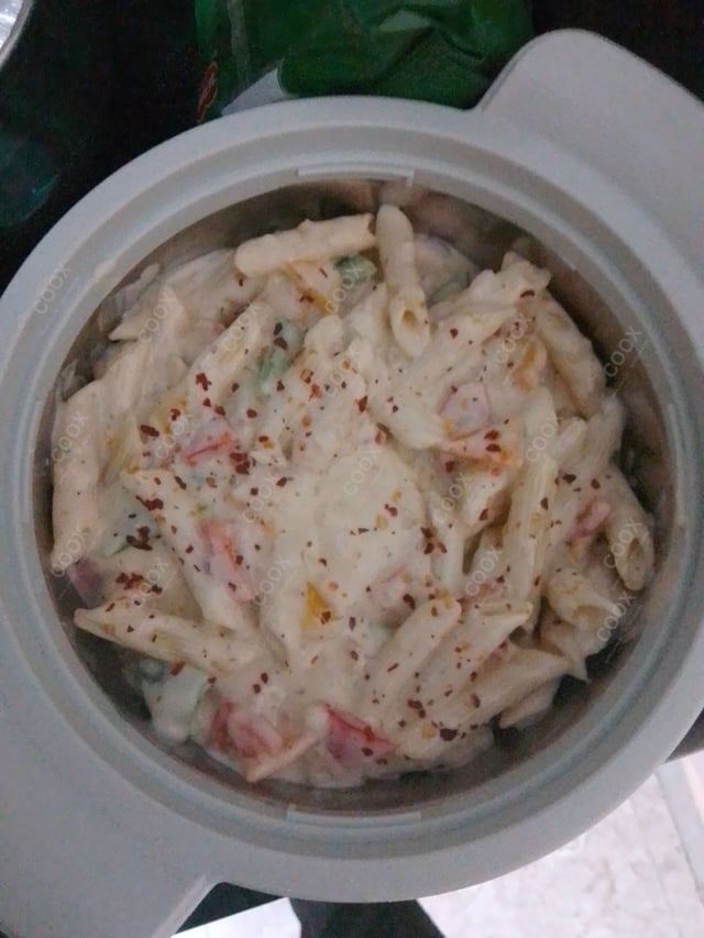 Delicious Pasta in White Sauce prepared by COOX