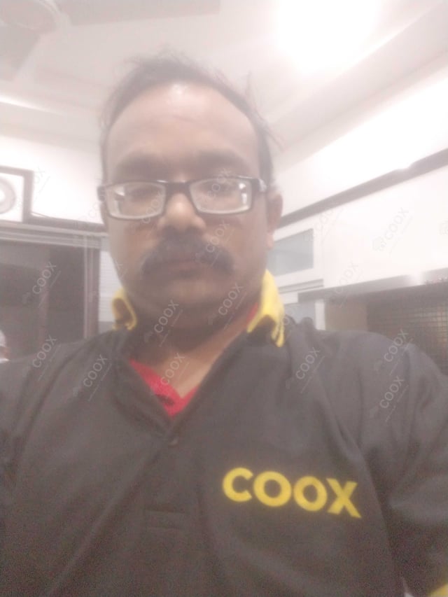 Chef from COOX at bookings. Professional cooks chefs at home