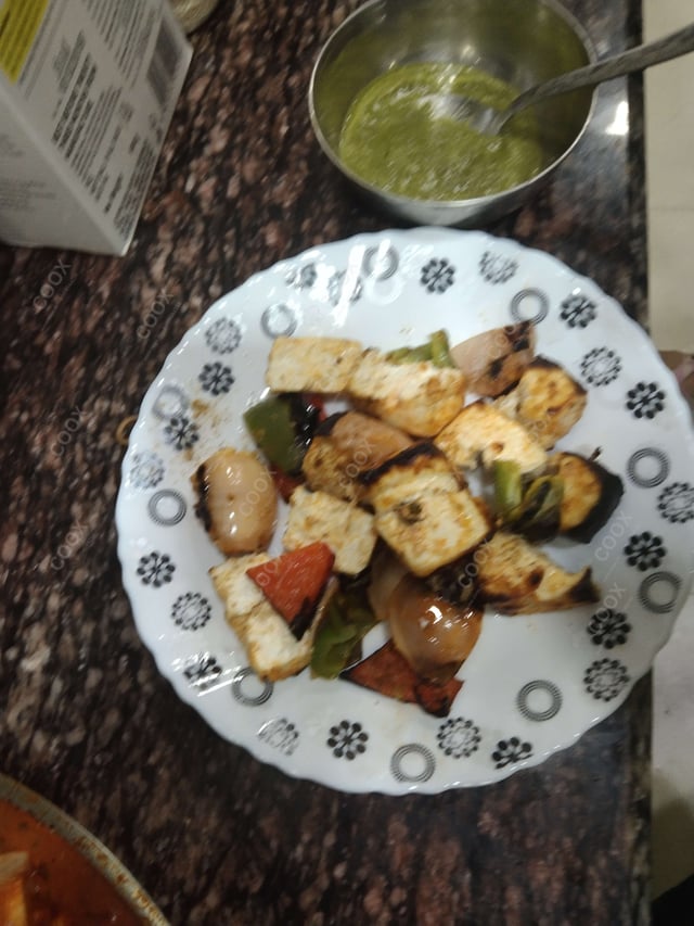 Delicious Paneer Tikka prepared by COOX