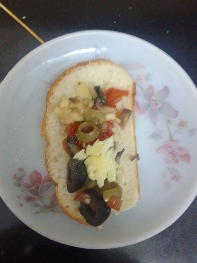 Delicious Tomato Mushroom Bruschetta prepared by COOX