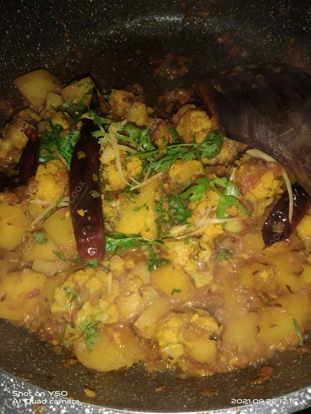 Delicious Aloo Gobhi prepared by COOX