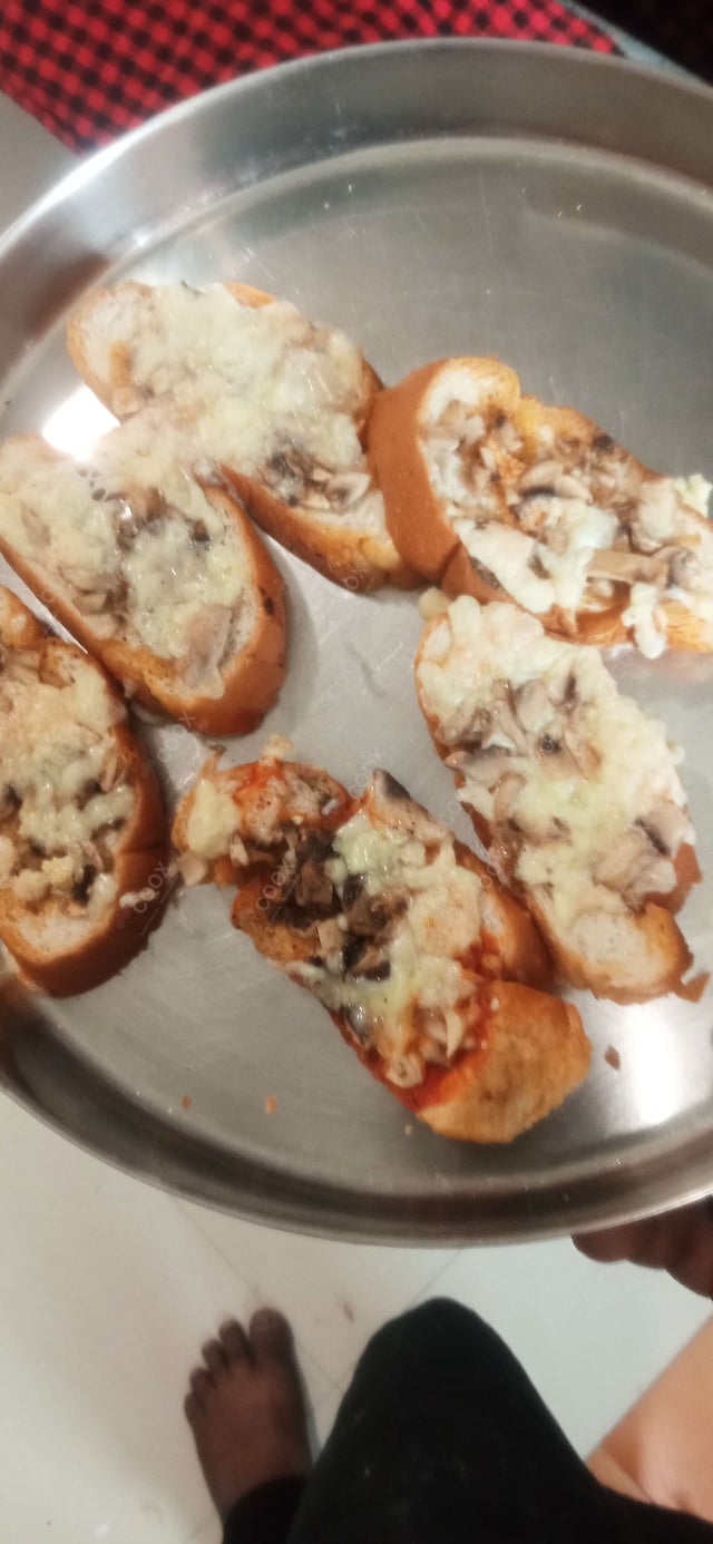 Delicious Tomato Mushroom Bruschetta prepared by COOX