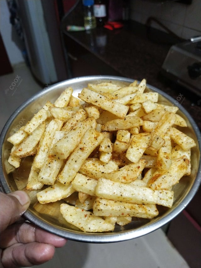 Delicious Peri Peri Fries prepared by COOX