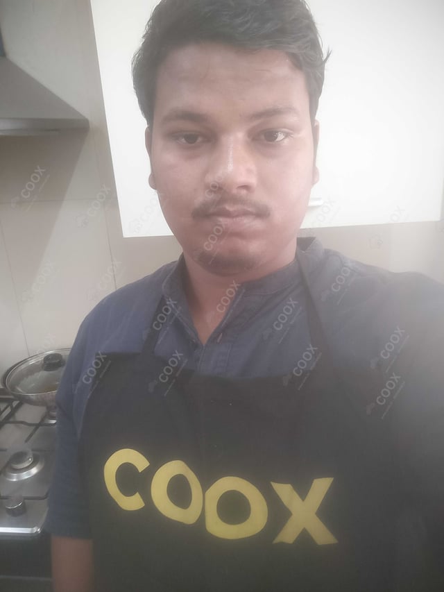 Chef from COOX at bookings. Professional cooks chefs at home