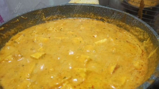 Delicious Paneer Lababdar prepared by COOX