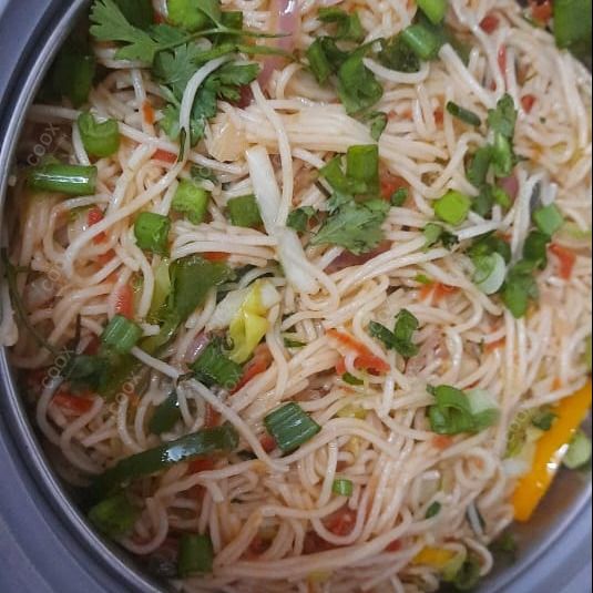 Delicious Chilly Garlic Noodles prepared by COOX