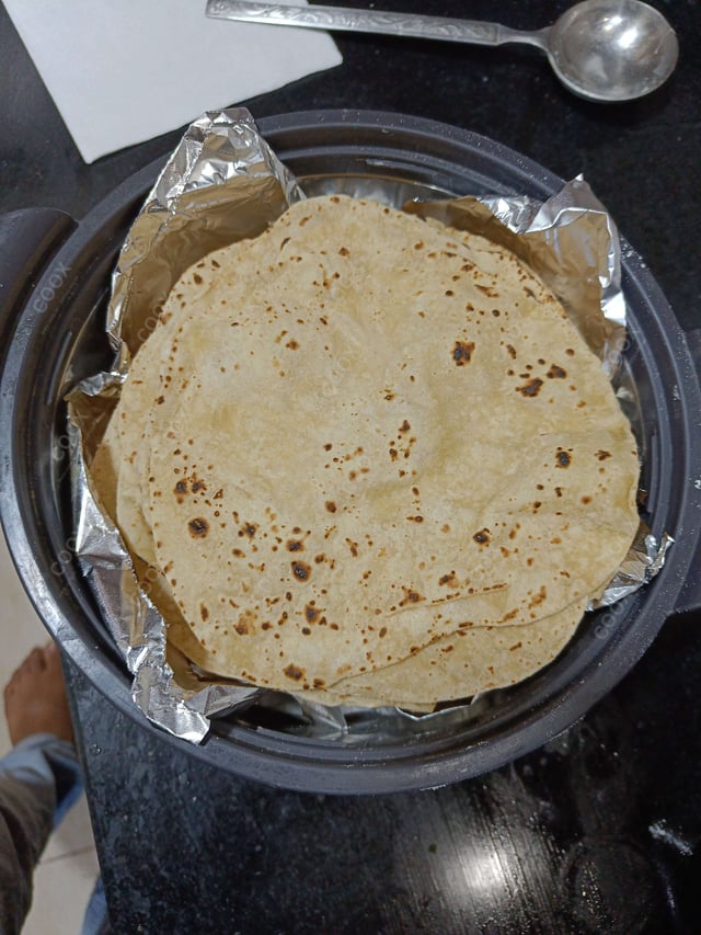 Delicious Tawa Rotis prepared by COOX