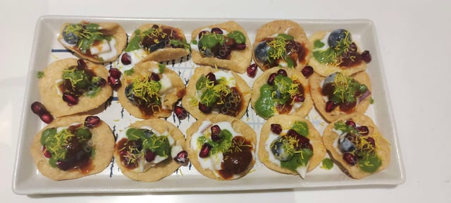 Delicious Palak Papdi Chaat prepared by COOX