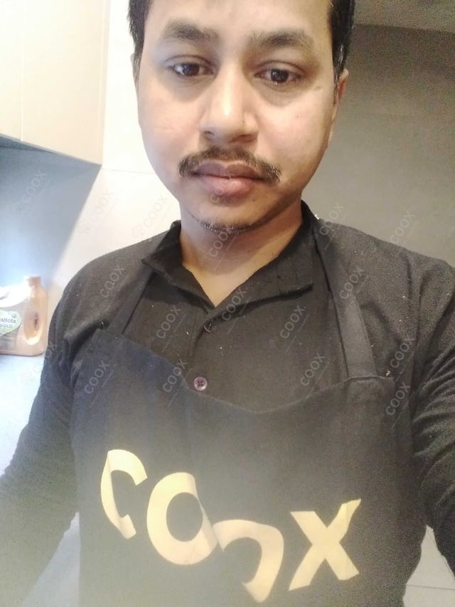 Chef from COOX at bookings. Professional cooks chefs at home