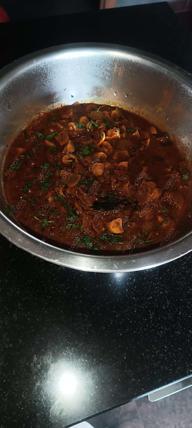 Delicious Mushroom do Pyaza prepared by COOX