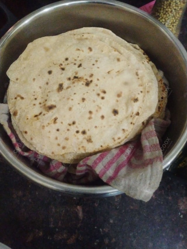 Delicious Tawa Rotis prepared by COOX