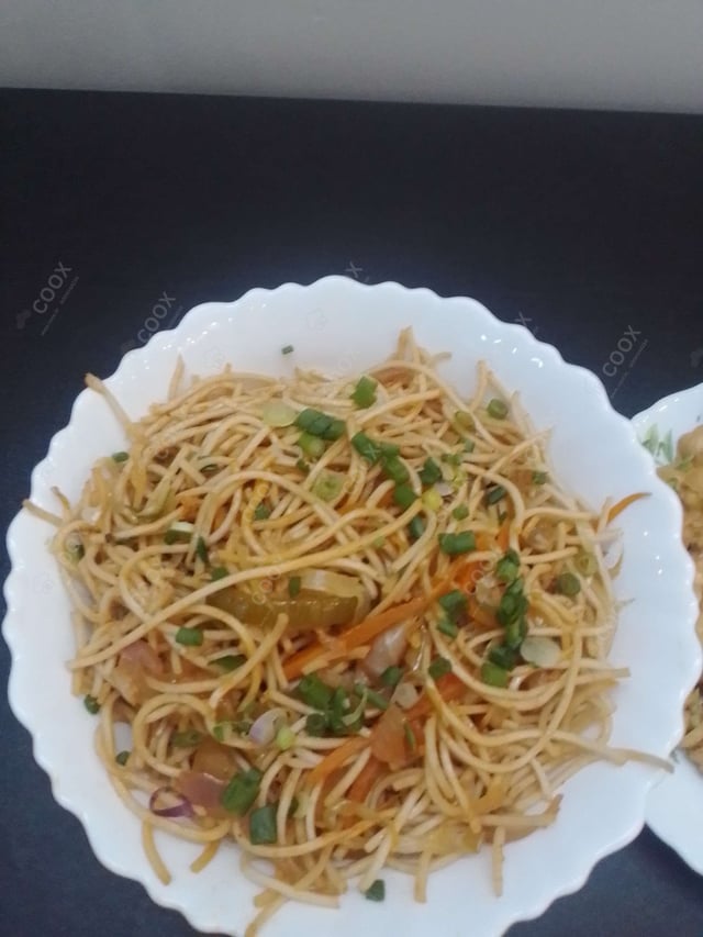 Delicious Veg Hakka Noodles prepared by COOX