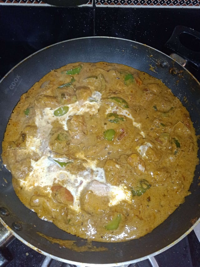 Delicious Kadhai Chicken prepared by COOX