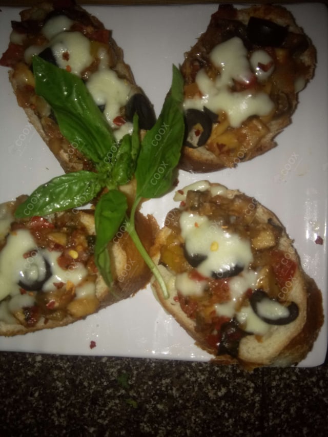 Delicious Tomato Mushroom Bruschetta prepared by COOX