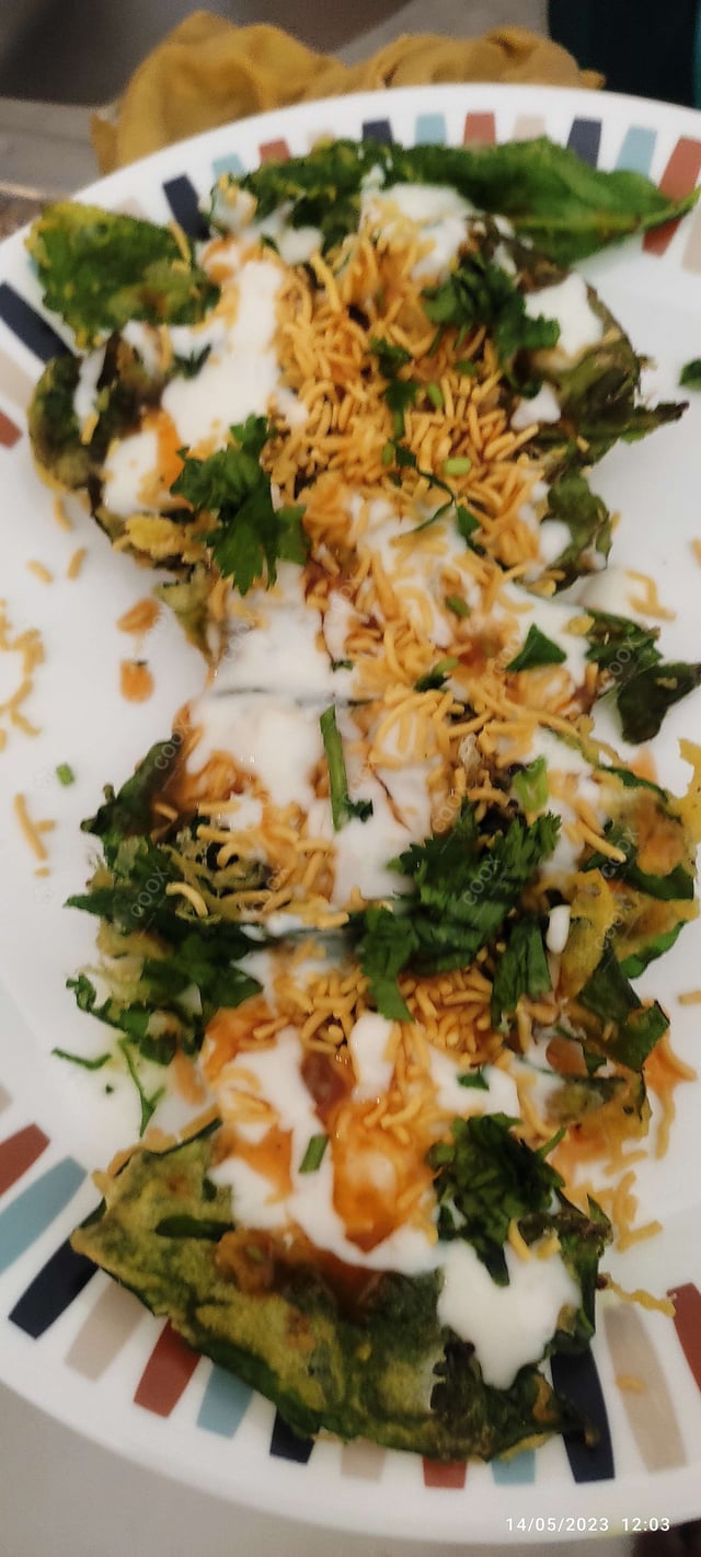 Delicious Palak Patta Chaat prepared by COOX